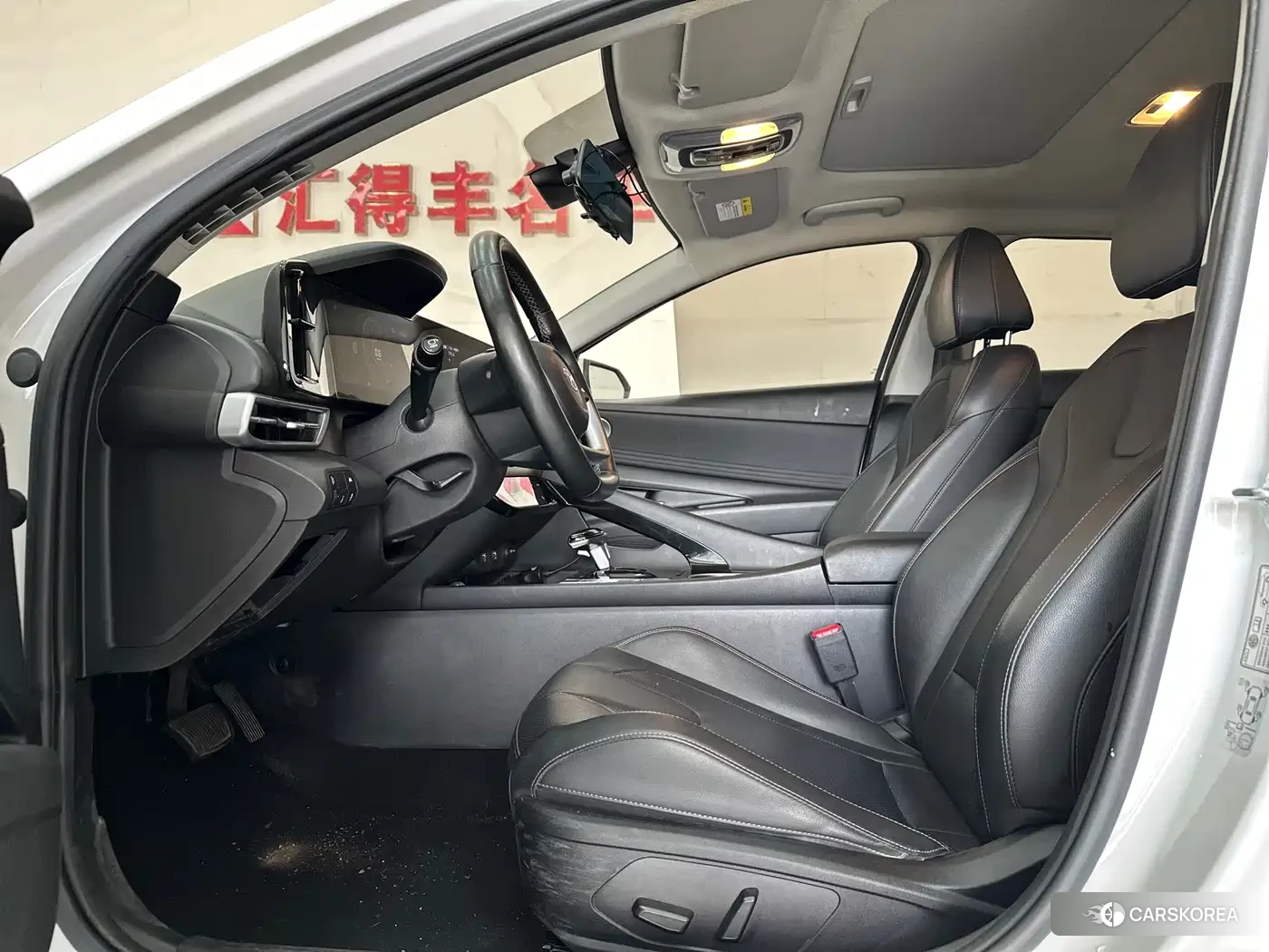 Hyundai Elantra 2022 Белый из Китая, фото 4