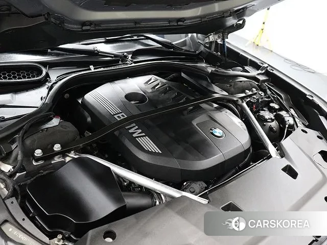 BMW 7 Series (G70) 2023 Песочный из Кореи, фото 4