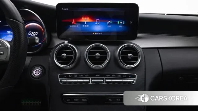 Mercedes-Benz C-Class W205 2021 Белый из Кореи, фото 4