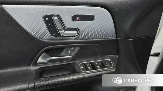 Mercedes-Benz GLB-Class X247 2021 Белый из Кореи, фото 4