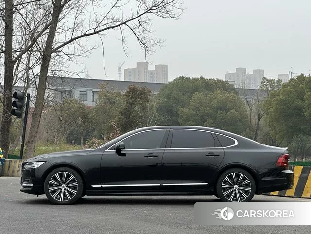 Volvo S90 2024 Черный из Китая, фото 4