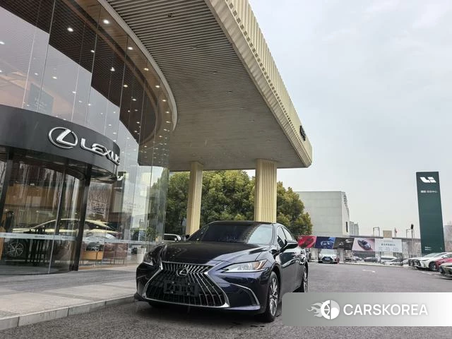 Lexus ES 2022 Синий из Китая, фото 4