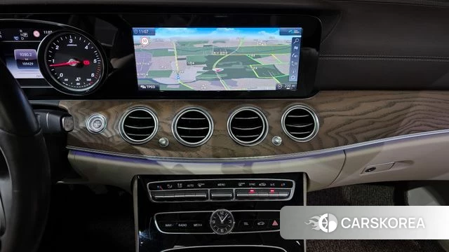 Mercedes-Benz E-Class W213 2020 Белый из Кореи, фото 4