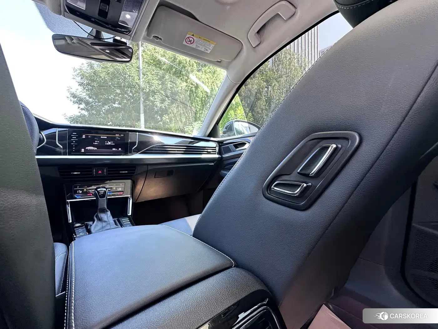 Volkswagen Passat 2025 Черный из Китая, фото 4
