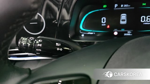 Hyundai The New Avante (CN7) 2024 Белый из Кореи, фото 4