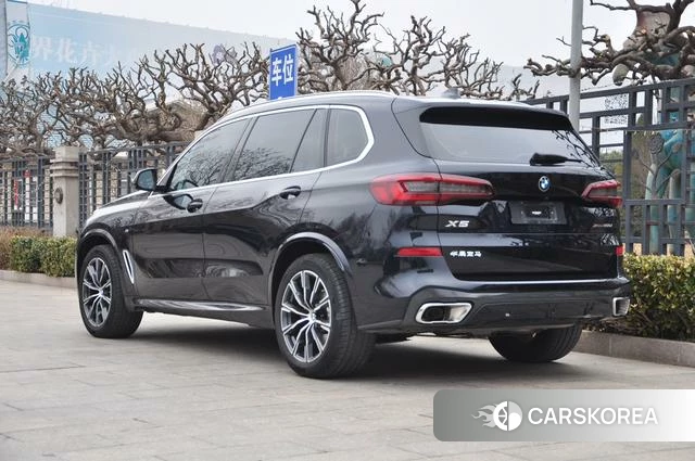 BMW X5 2022 Черный из Китая, фото 4
