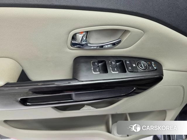 Kia The New Carnival 2019 Серый из Кореи, фото 4
