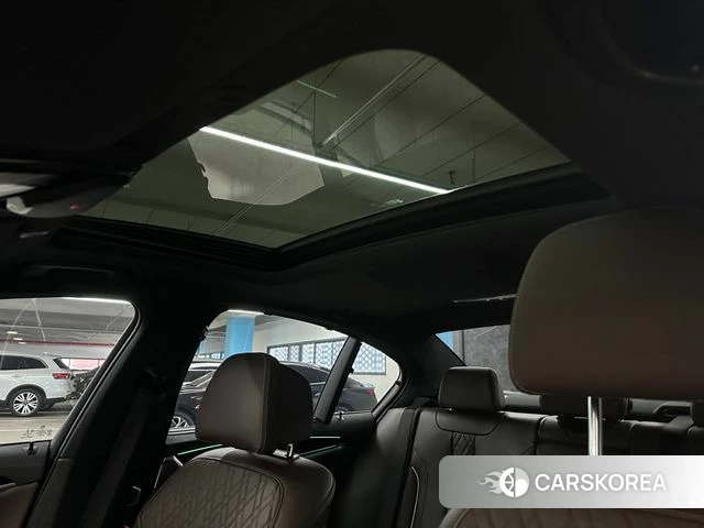 BMW 5 Series (G30) 2023 Синий из Кореи, фото 4