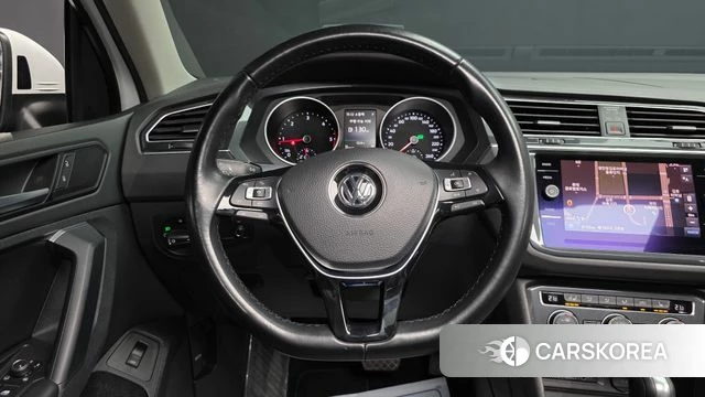 Volkswagen Tiguan second Generation 2020 Белый из Кореи, фото 4