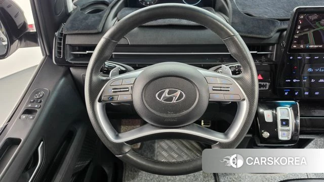 Hyundai Staria 2023 Белый из Кореи, фото 4
