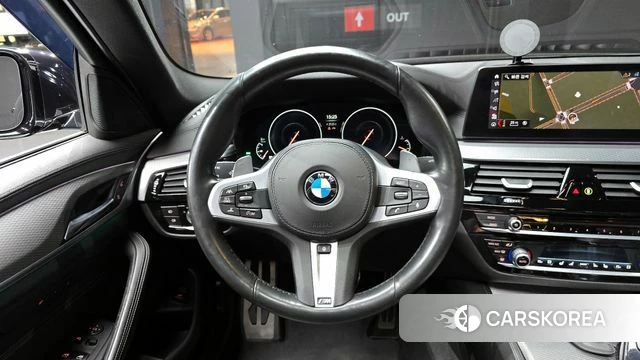 BMW 5 Series (G30) 2019 Черный из Кореи, фото 4