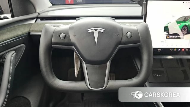 Tesla Model Y 2023 Черный из Кореи, фото 4