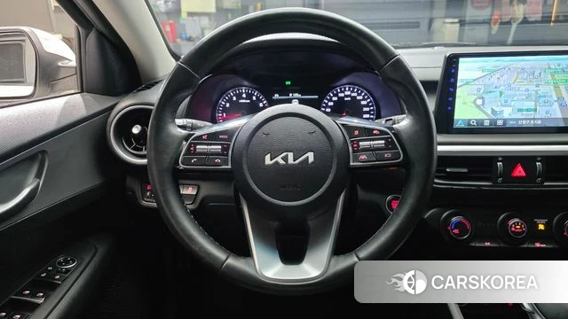 Kia The New K3 2nd generation 2022 Белый из Кореи, фото 4