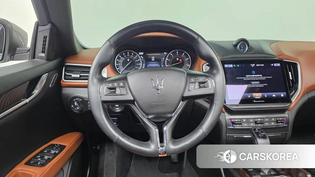 Maserati Ghibli 2022 Серый из Кореи, фото 4