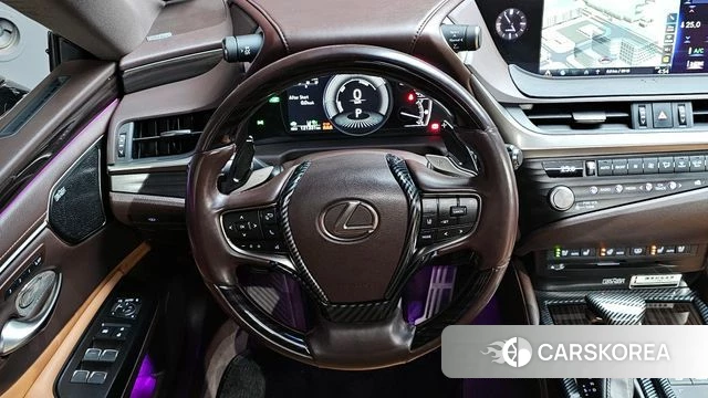 Lexus ES300h 7th generation 2021 Серебристо-серый из Кореи, фото 4