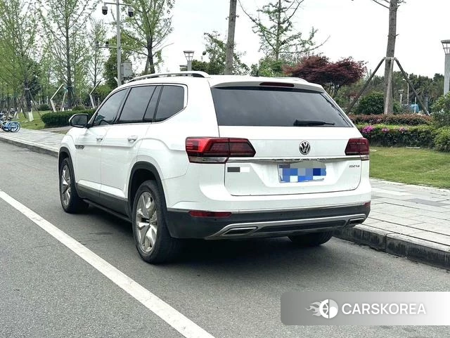 Volkswagen Tourang 2019 Белый из Китая, фото 4