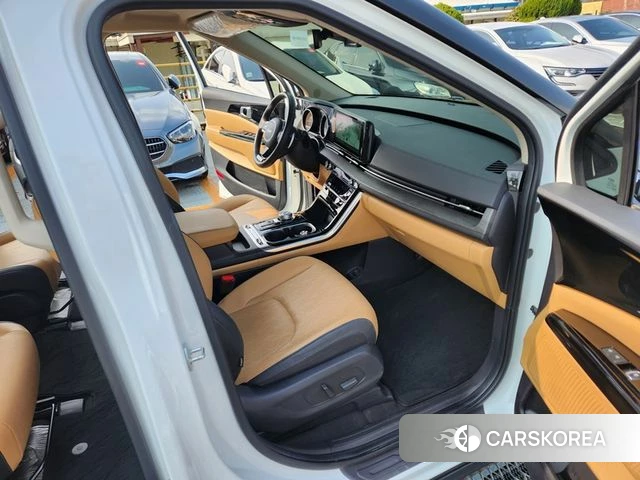 Kia Carnival 4th generation 2023 Белый из Кореи, фото 4