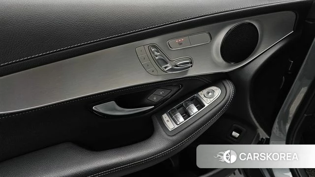 Mercedes-Benz GLC-Class X253 2018 Черный из Кореи, фото 4