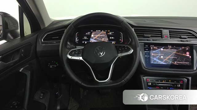 Volkswagen Tiguan second Generation 2022 Черный из Кореи, фото 4