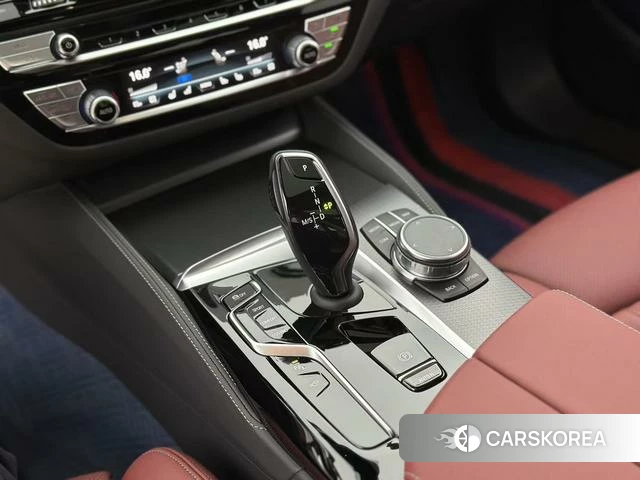 BMW 5 series 2023 Черный из Китая, фото 4