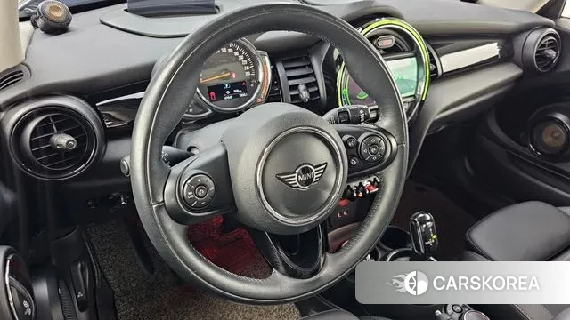 Mini Cooper D 2019 Жемчужный цвет из Кореи, фото 4