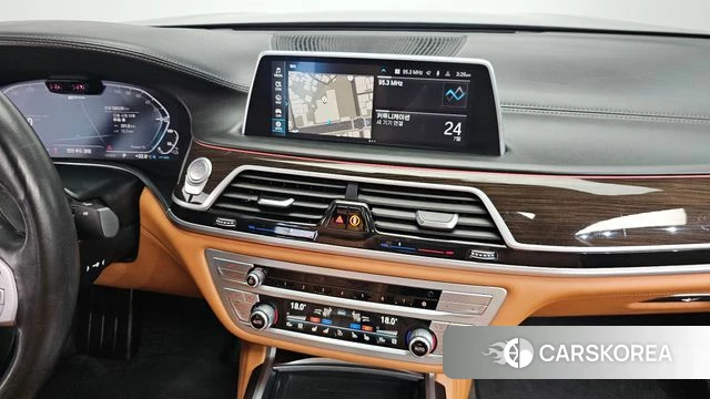BMW 7 Series (G11) 2020 Черный из Кореи, фото 4