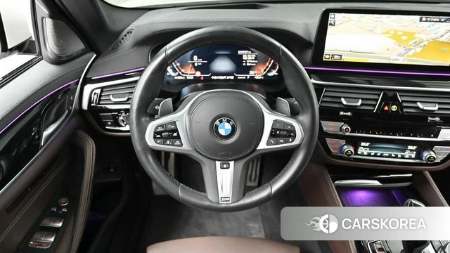 BMW 5 Series (G30) 2023 Белый из Кореи, фото 4