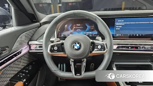 BMW 7 Series (G70) 2024 Черный из Кореи, фото 4