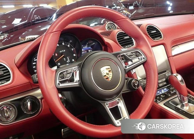 Porsche 718 Boxster 2023 Серебристо-серый из Кореи, фото 4