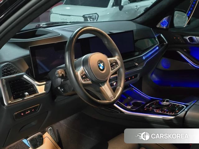 BMW X7 (G07) 2024 Черный из Кореи, фото 4