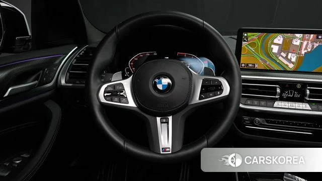 BMW X4 (G02) 2023 Светло-серебряный цвет из Кореи, фото 4