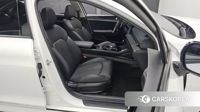 Kia The New K5 3rd generation 2024 Белый из Кореи, фото 4