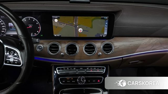 Mercedes-Benz E-Class W213 2020 Черный из Кореи, фото 4