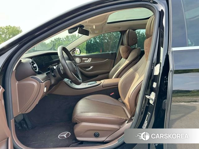 Mercedes-Benz E-class 2022 Черный из Китая, фото 4