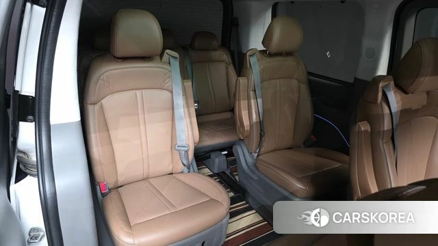 Hyundai Staria 2021 Белый из Кореи, фото 4