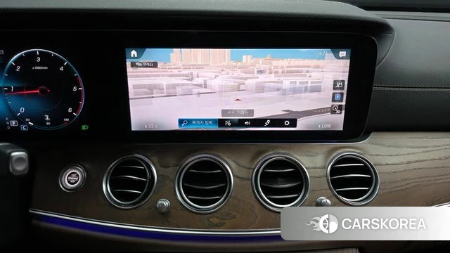 Mercedes-Benz E-Class W213 2021 Белый из Кореи, фото 4