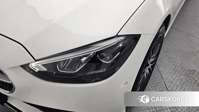 Mercedes-Benz C-Class W206 2024 Белый из Кореи, фото 4