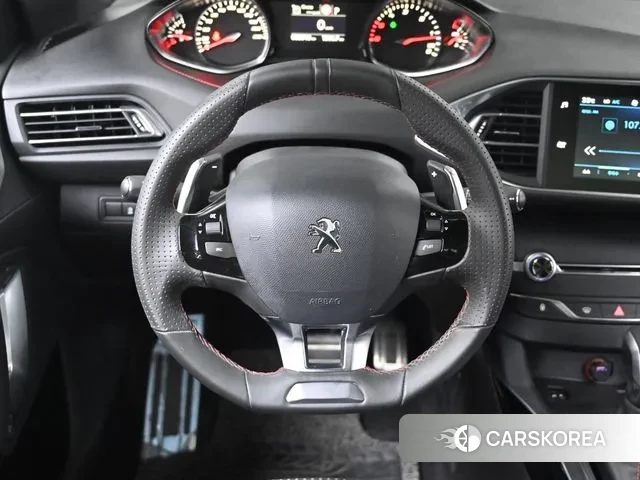 Peugeot 308 second generation 2018 Синий из Кореи, фото 4