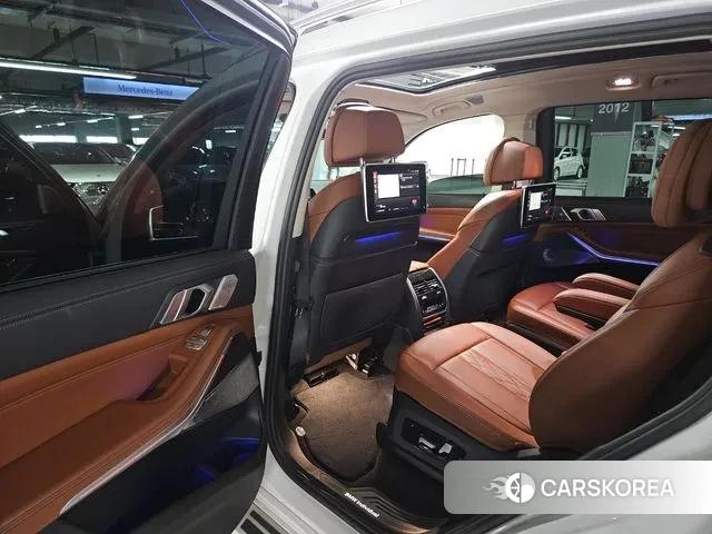 BMW X7 (G07) 2021 Белый из Кореи, фото 4