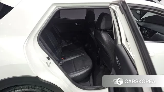 Kia Stonic 2018 Белый из Кореи, фото 4