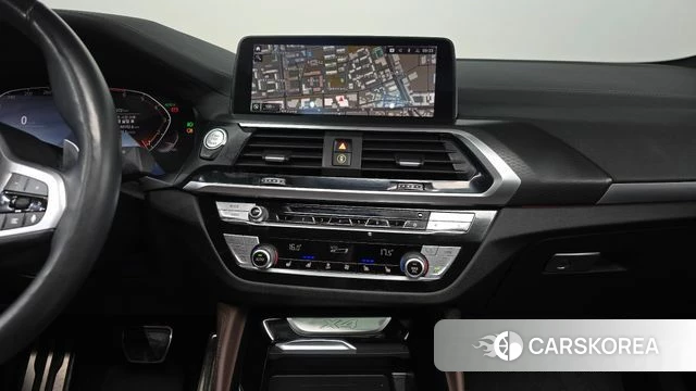 BMW X4 (G02) 2021 Черный из Кореи, фото 4