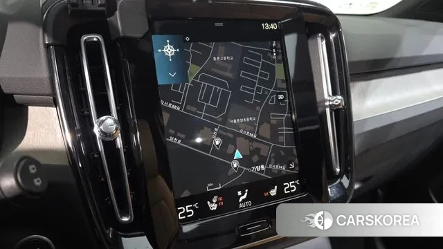 Volvo XC40 2021 Белый из Кореи, фото 4