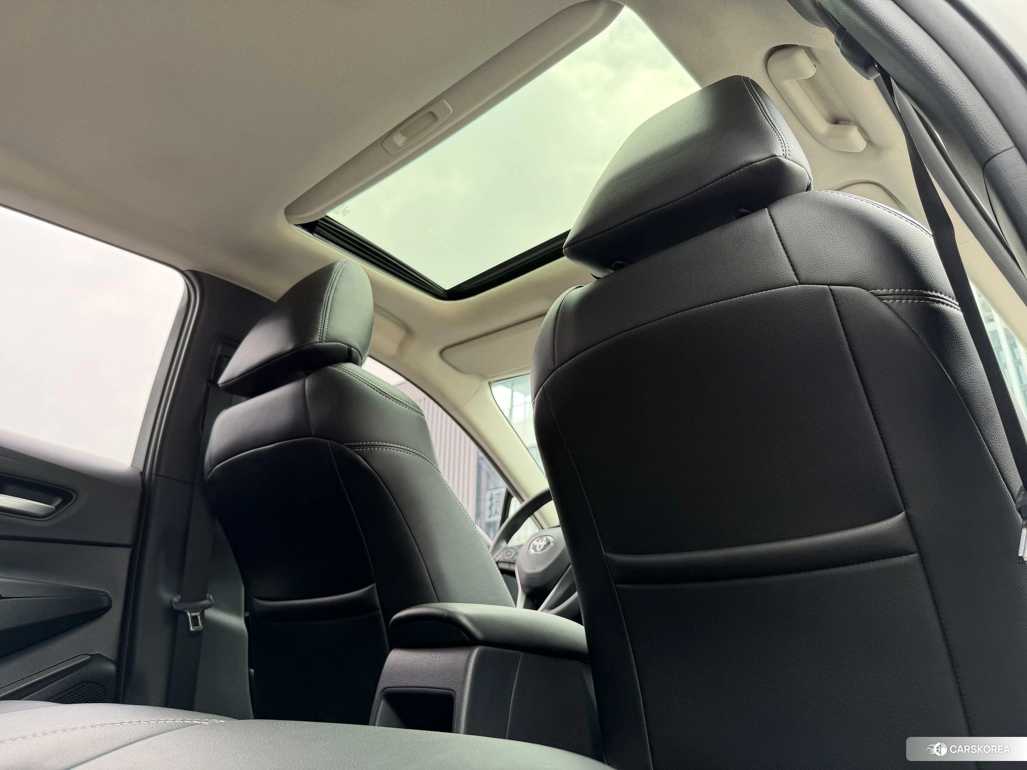 Toyota Corolla 2021 Белый из Китая, фото 4