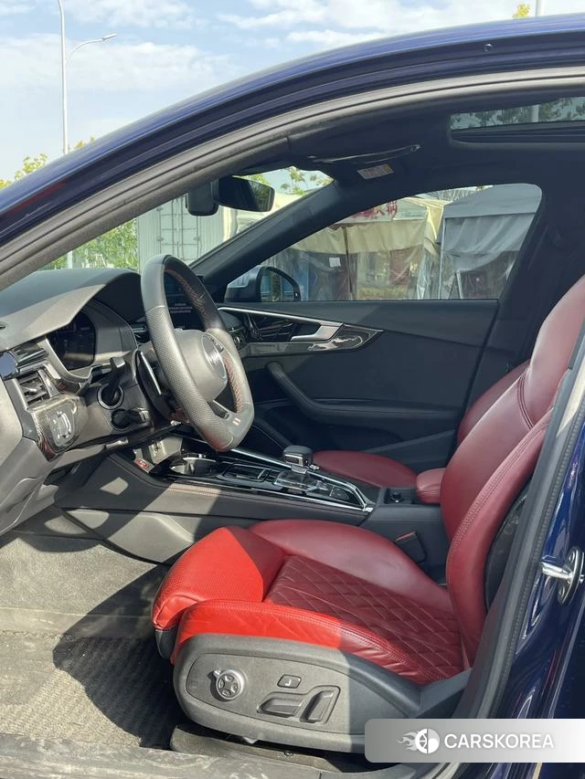 Audi S4 2021 Синий из Китая, фото 4