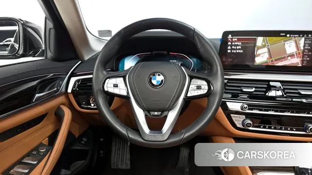 BMW 5 Series (G30) 2023 Черный из Кореи, фото 4