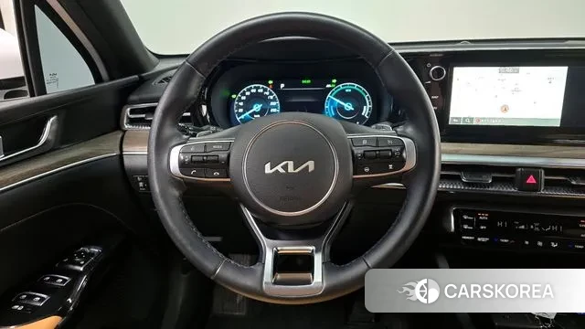 Kia K5 Hybrid 3rd Generation 2023 Белый из Кореи, фото 4