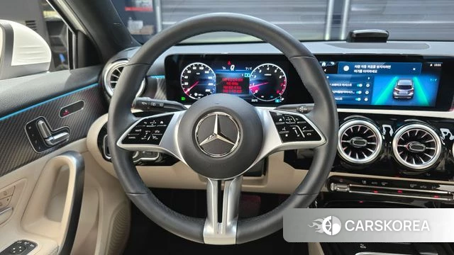 Mercedes-Benz A-Class W177 2024 Белый из Кореи, фото 4