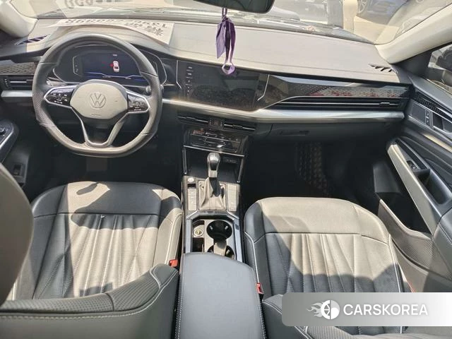 Volkswagen Passat 2022 Черный из Китая, фото 4
