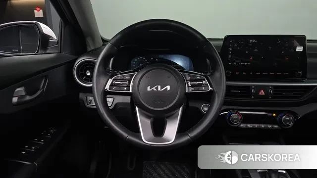 Kia The New K3 2nd generation 2022 Белый из Кореи, фото 4