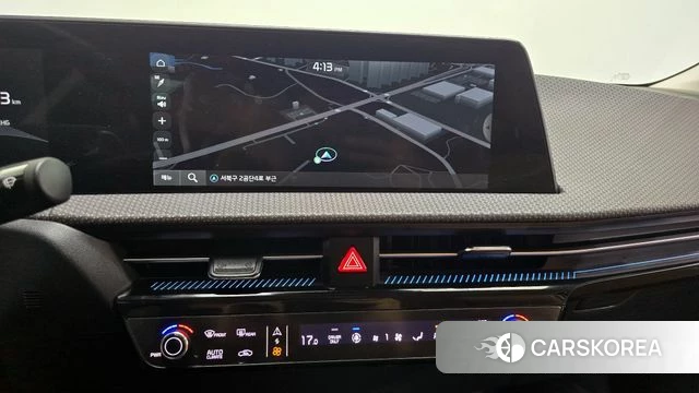 Kia EV6 2023 Черный из Кореи, фото 4
